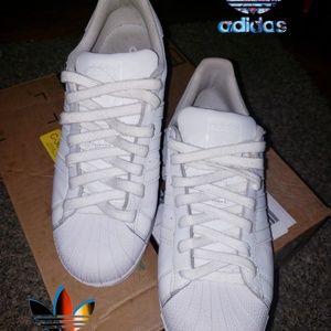 Adidas SOLD ON MERCARI